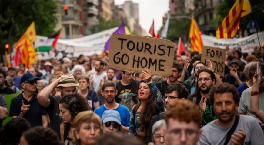 Rritet numri i vizitoreve ne Spanje pavaresisht protestave kunder turizmit